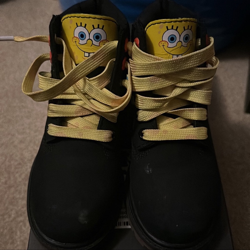 Kids SpongeBob timberlands. Size 10c